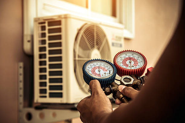Professional Hvac Installation technician working in Deerfield, MI